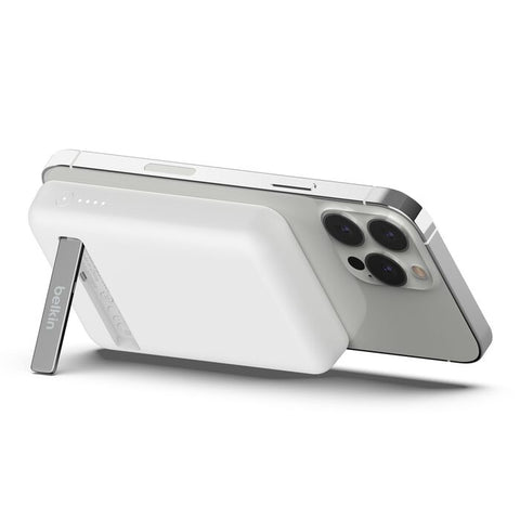 Belkin BoostCharge Magnetic Wireless Power Bank with Stand (White)