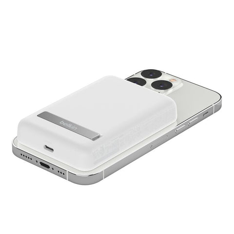 Belkin BoostCharge Magnetic Wireless Power Bank with Stand (White)